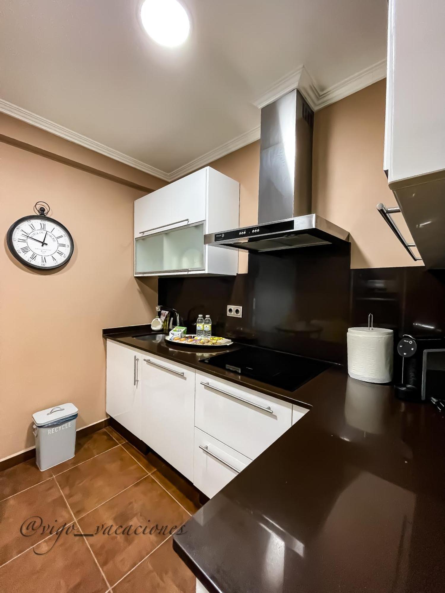 Acogedor Piso Familiar Travesia Apartment Vigo Exterior foto